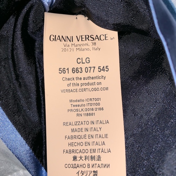 Versace Tie never worn Amazing condition - Picture 4 of 5